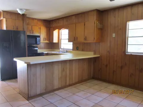107 Monroe St, Perry, FL 32347 photo 5