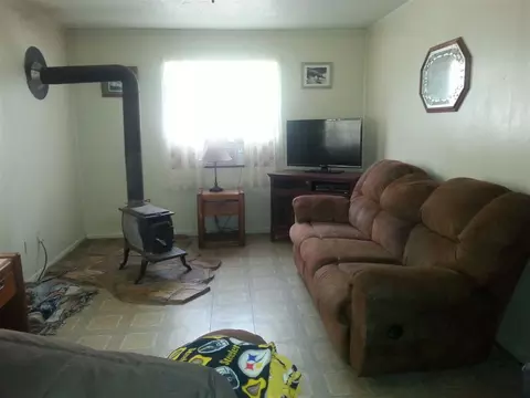 826 E Cherry St, Perry, FL 32347 photo 3