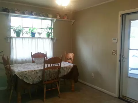 826 E Cherry St, Perry, FL 32347 photo 10