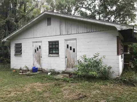 810 NE Coriander, Pinetta, FL 32350 photo 2