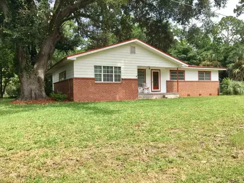 708 E Margurite St, Perry, FL 32347 photo 1