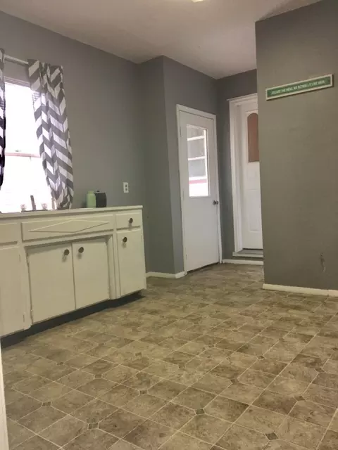 708 E Margurite St, Perry, FL 32347 photo 21