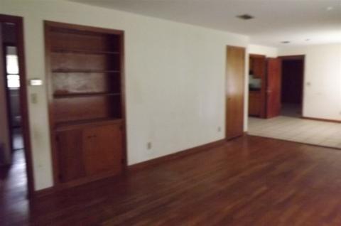422 E Ash St, Perry, FL 32347 photo 3