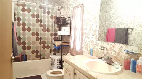 195 E Center St, Perry, FL 32348 photo 9