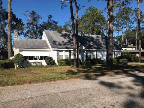 704 E Leon St, Perry, FL 32347 photo 2