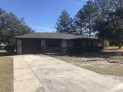 1206 S Robin St, Perry, FL 32347 photo 1