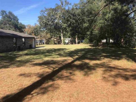 1206 S Robin St, Perry, FL 32347 photo 2