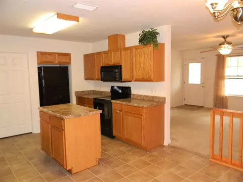 90 Vencent Dr E, Midway, FL 32343 photo 7