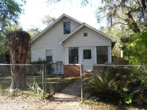 1536 W Julia St, Perry, FL 32347 photo 1
