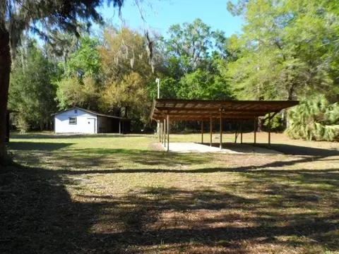 1536 W Julia St, Perry, FL 32347 photo 7