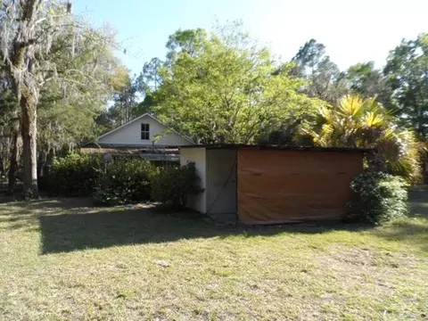 1536 W Julia St, Perry, FL 32347 photo 8