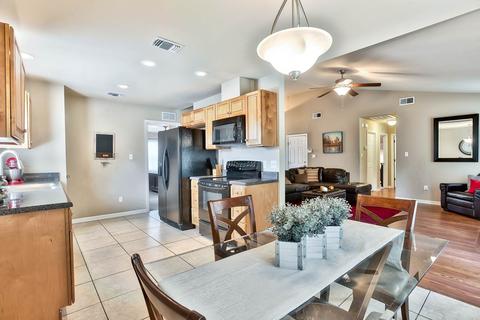 940 Rustling Pines Blvd, Midway, FL 32343 photo 4