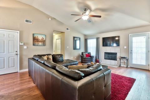 940 Rustling Pines Blvd, Midway, FL 32343 photo 5