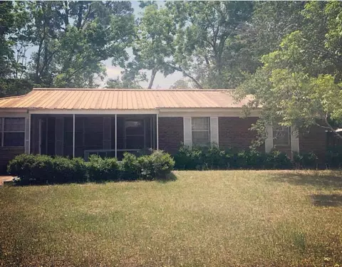 828 E Cherry St, Perry, FL 32347 photo 1