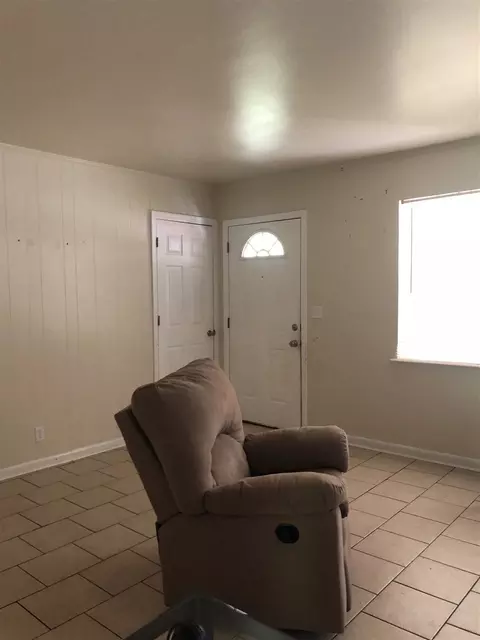 828 E Cherry St, Perry, FL 32347 photo 5