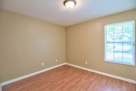 475 Slash Cir, Midway, FL 32343 photo 10