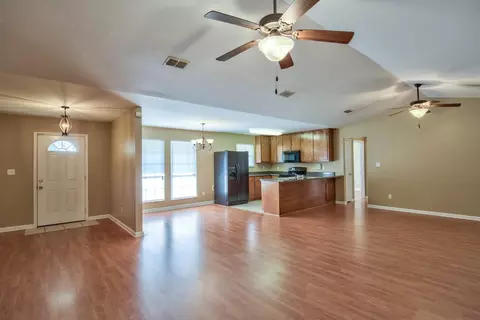 475 Slash Cir, Midway, FL 32343 photo 4
