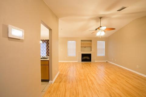 236 Stevens Dr, Midway, FL 32343 photo 3