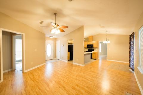 236 Stevens Dr, Midway, FL 32343 photo 5