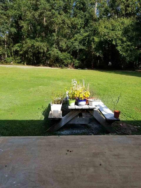 414 Mitchell Dr, Perry, FL 32348 photo 5