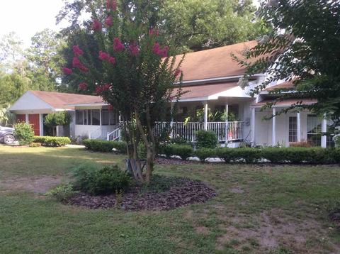 200 W Oak St, Perry, FL 32347 photo 2