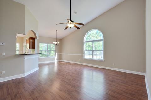 455 Slash Cir, Midway, FL 32343 photo 8