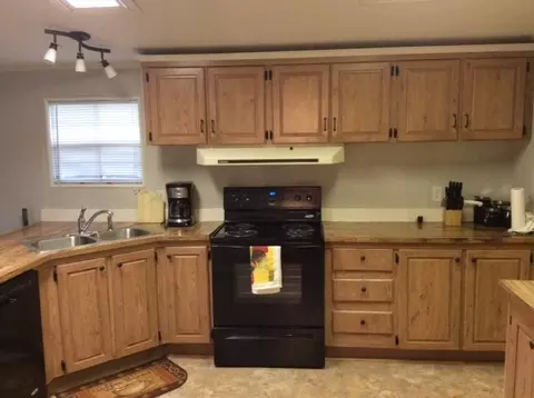 301 Glenda Ln, Perry, FL 32348 photo 2