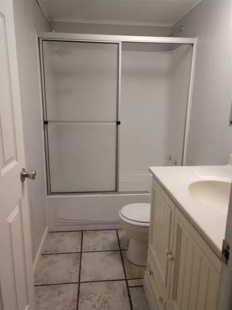 516 W Willow St, Perry, FL 32347 photo 8