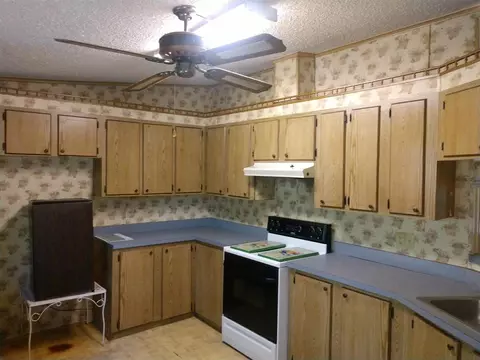 17520 E Royal Oak Dr, Perry, FL 32348 photo 5