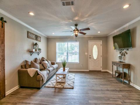10 Stevens Dr, Midway, FL 32343 photo 5