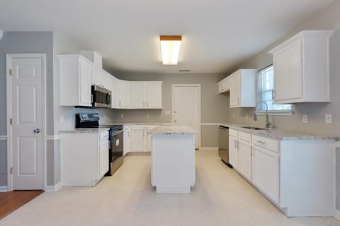 191 Steven Dr, Midway, FL 32343 photo 9
