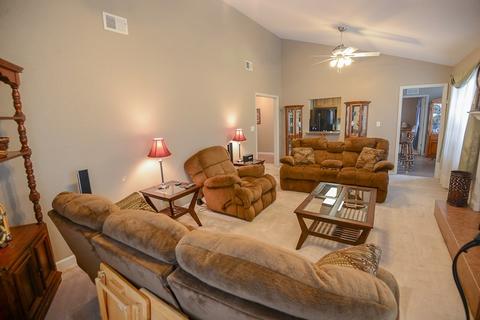 560 Sand Pine Cir, Midway, FL 32343 photo 11