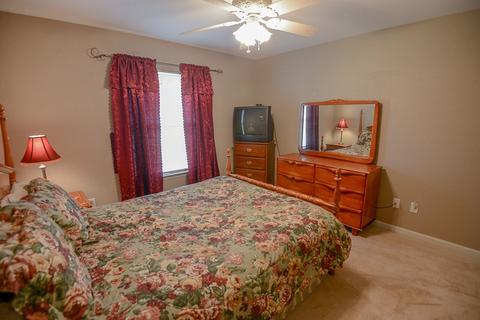 560 Sand Pine Cir, Midway, FL 32343 photo 28