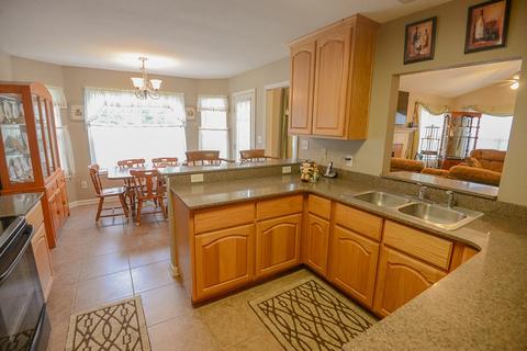 560 Sand Pine Cir, Midway, FL 32343 photo 14