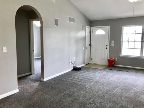 105 Slash Cir, Midway, FL 32343 photo 4
