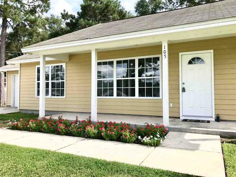 105 Slash Cir, Midway, FL 32343 photo 2