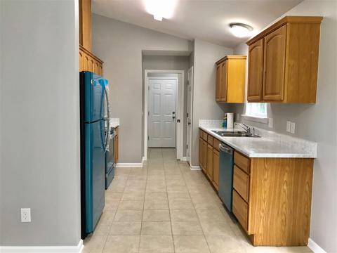 105 Slash Cir, Midway, FL 32343 photo 6