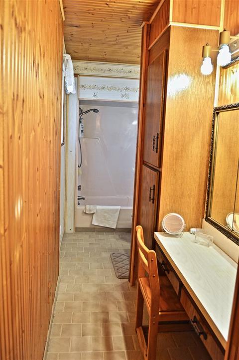 827 E Cherry St, Perry, FL 32347 photo 22