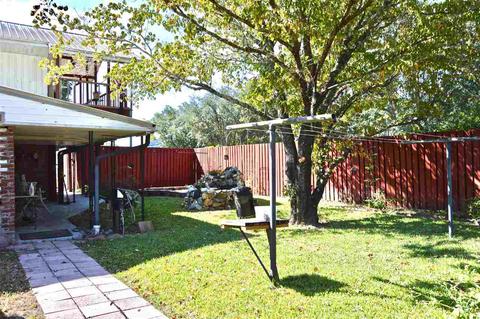 827 E Cherry St, Perry, FL 32347 photo 3