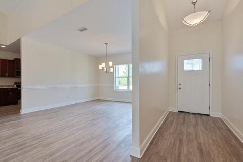 77 Frances Harrell Way, Midway, FL 32343 photo 4