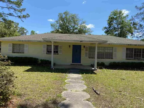 1202 N Springfield St, Perry, FL 32347 photo 1