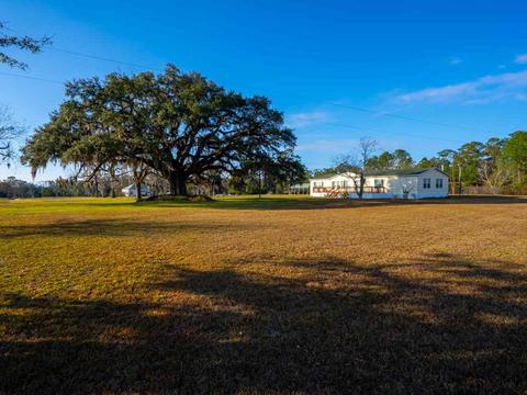 246 Fields Rd, Midway, FL 32343 photo 4