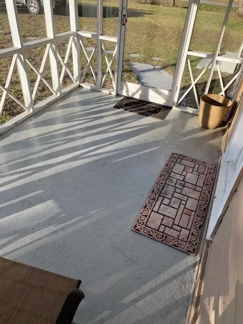 514 W Ash St, Perry, FL 32347 photo 2