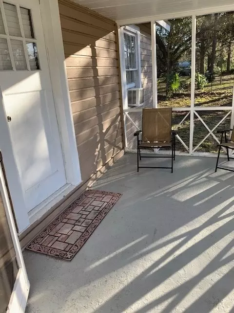 514 W Ash St, Perry, FL 32347 photo 3
