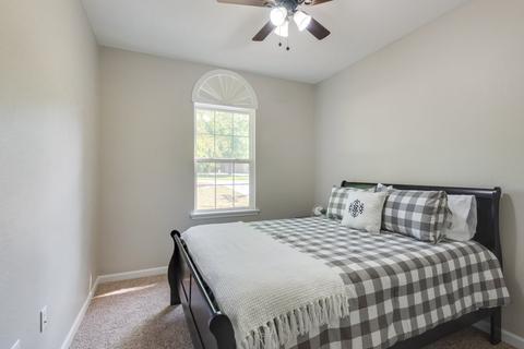 46 Sand Pine Cir, Midway, FL 32343 photo 18