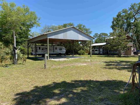 114 NW Third St, Steinhatchee, FL 32359 photo 2