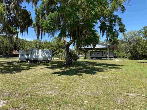 114 NW Third St, Steinhatchee, FL 32359 photo 7