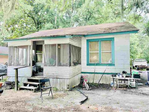106 W Folsom St, Perry, FL 32348 photo 1