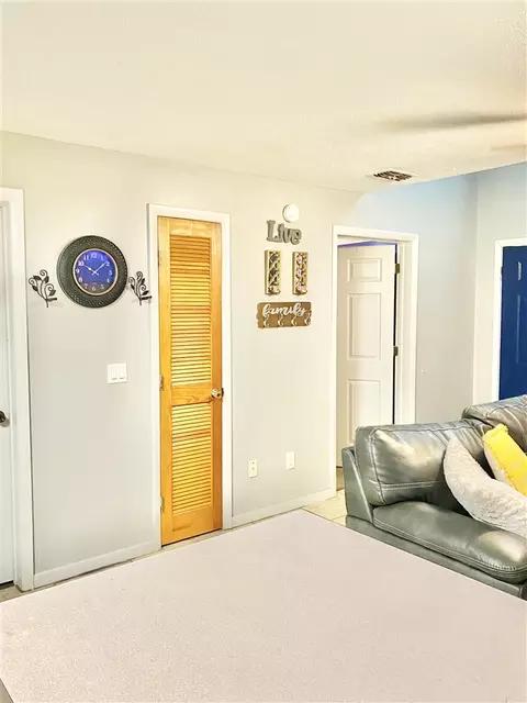 481 S Hendry Ave, Perry, FL 32347 photo 9