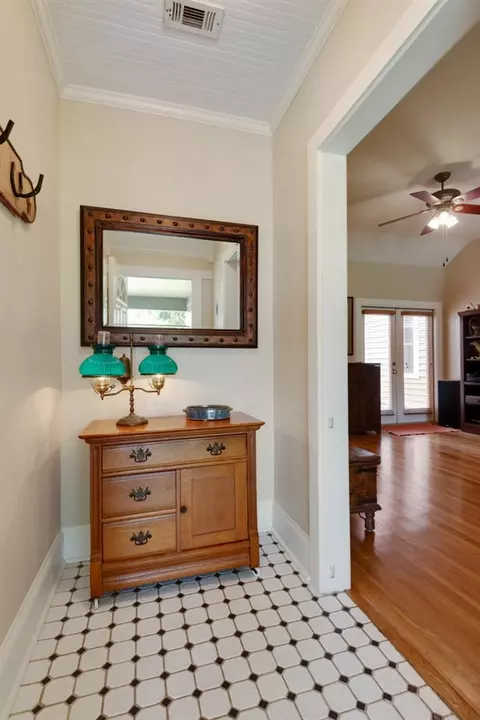 806 E 6th Ave, Tallahassee, FL 32303 photo 21